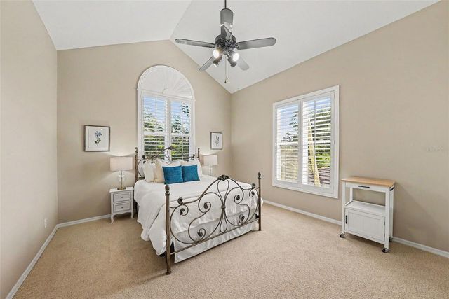 833 MARCO DRIVE NE, St Petersburg, FL 33702