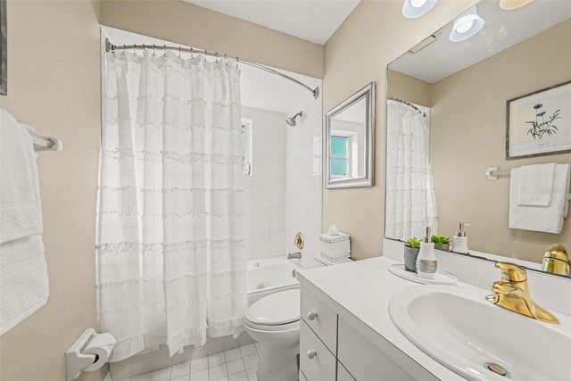 833 MARCO DRIVE NE, St Petersburg, FL 33702