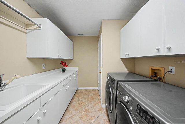 833 MARCO DRIVE NE, St Petersburg, FL 33702