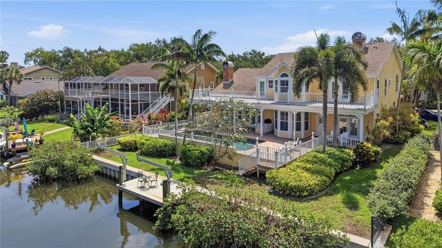 833 MARCO DRIVE NE, St Petersburg, FL 33702