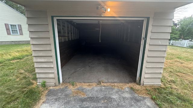 2916 GREELEY Avenue, Erie, PA 16506