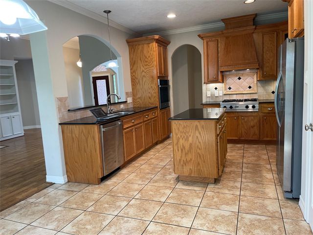 15480 Constellation Circle W, Willis, TX 77318
