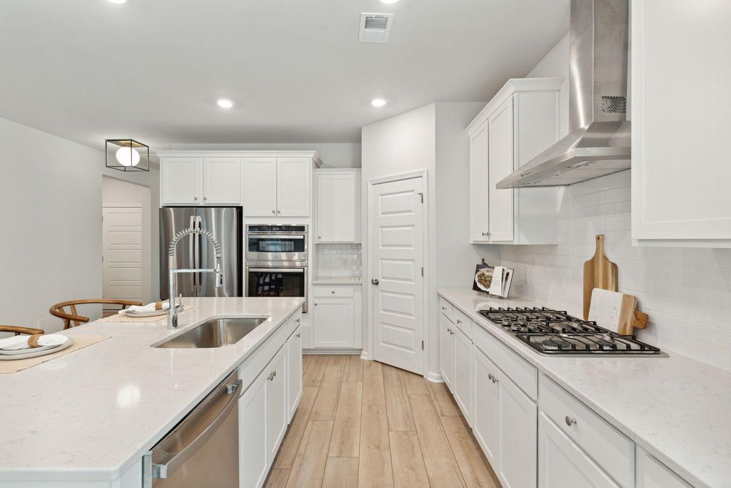 Image 9 of property listing at 1644 Locals Street, Summerville, SC 29485