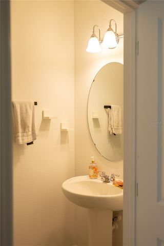 2015 HEMINGWAY CIRCLE, Groveland, FL 34736