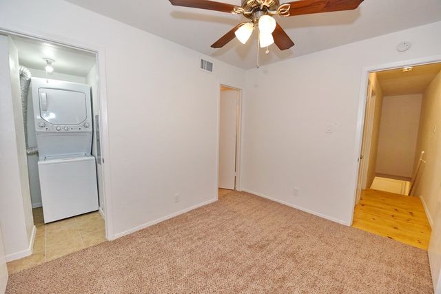 4033 Gilbert Avenue 104, Dallas, TX 75219