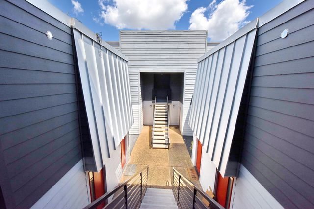 4033 Gilbert Avenue 104, Dallas, TX 75219