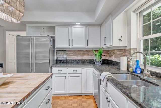 1452 SEMINOLE Road, Atlantic Beach, FL 32233
