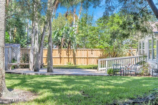 1452 SEMINOLE Road, Atlantic Beach, FL 32233