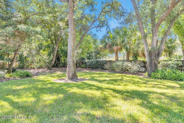1452 SEMINOLE Road, Atlantic Beach, FL 32233