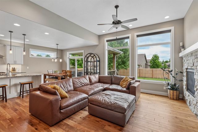 590 NE Meridian Drive, Waukee, IA 50263