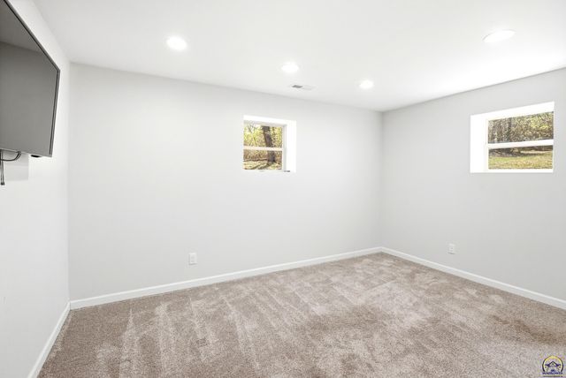 9540 SW Hodges RD, Auburn, KS 66402