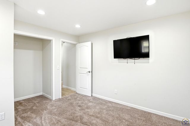 9540 SW Hodges RD, Auburn, KS 66402