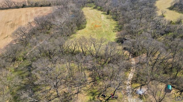 9540 SW Hodges RD, Auburn, KS 66402