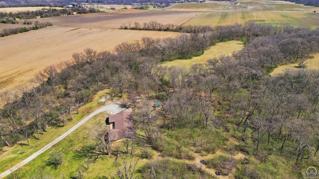 9540 SW Hodges RD, Auburn, KS 66402