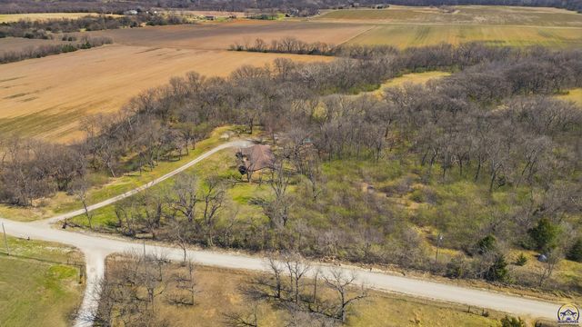 9540 SW Hodges RD, Auburn, KS 66402