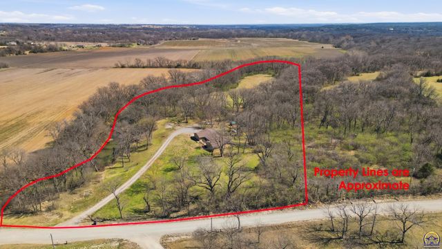 9540 SW Hodges RD, Auburn, KS 66402
