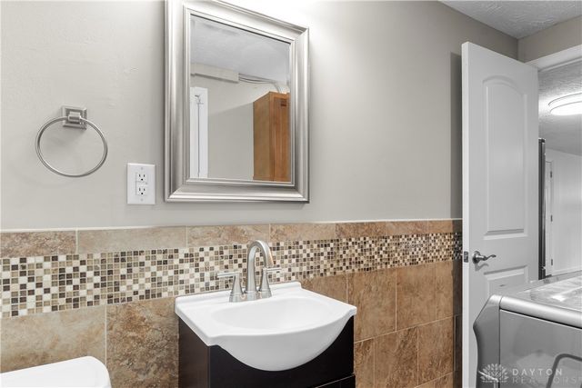 3930 Beechwood Drive, Bellbrook, OH 45305