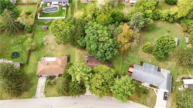 3930 Beechwood Drive, Bellbrook, OH 45305
