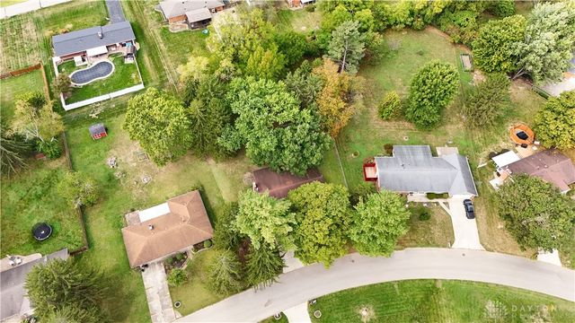 3930 Beechwood Drive, Bellbrook, OH 45305
