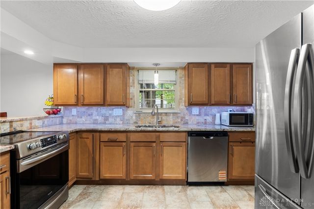 3930 Beechwood Drive, Bellbrook, OH 45305