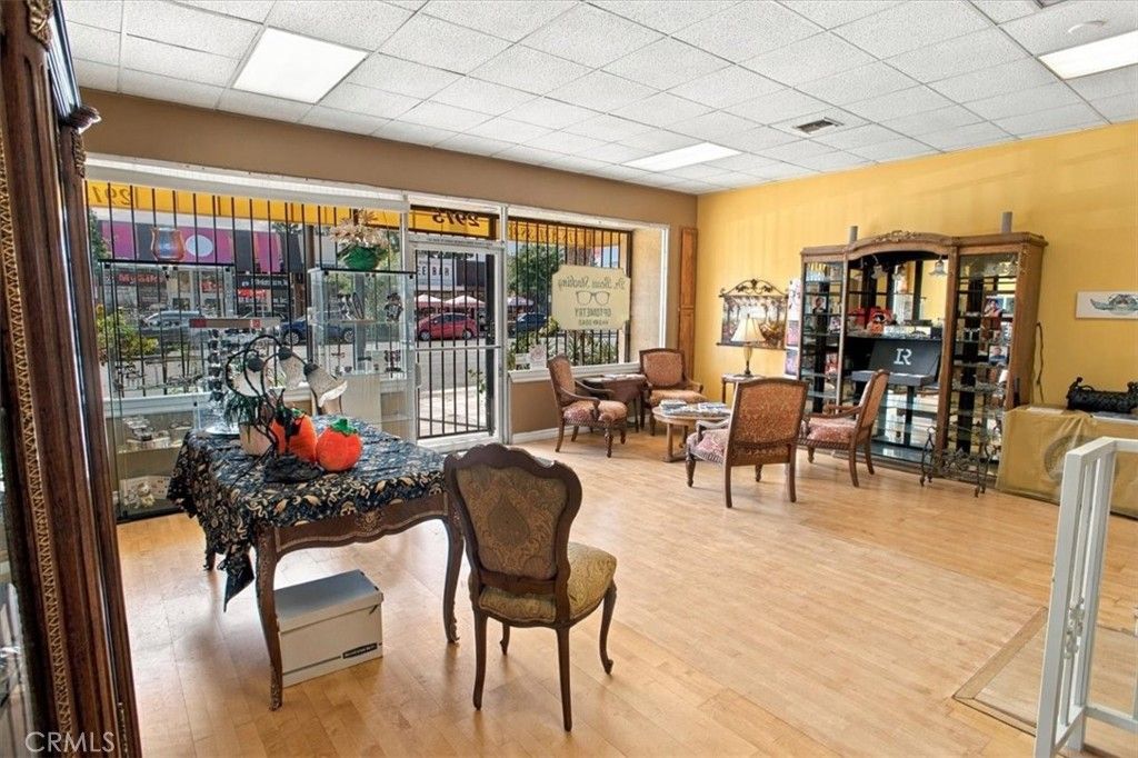 2915 W Magnolia Boulevard, Burbank, CA 91505 — photo 2