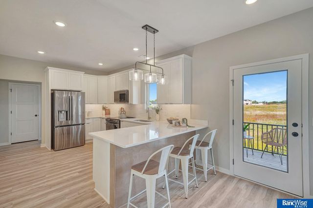 3556 Pearl Crescent Drive, Lincoln, NE 68504