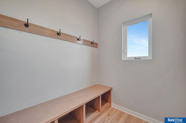 3556 Pearl Crescent Drive, Lincoln, NE 68504