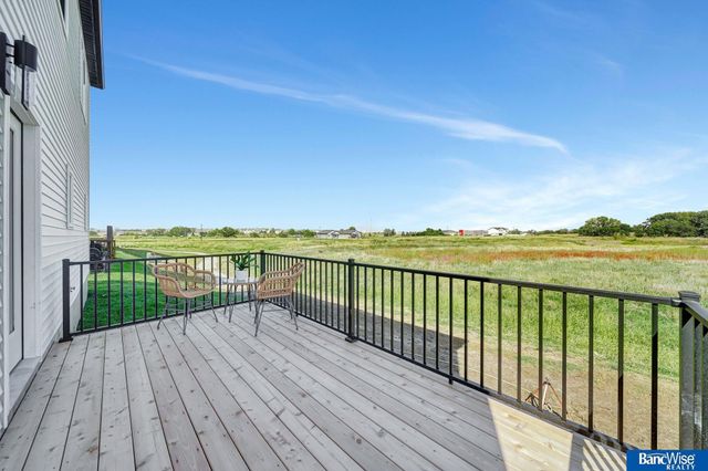 3556 Pearl Crescent Drive, Lincoln, NE 68504