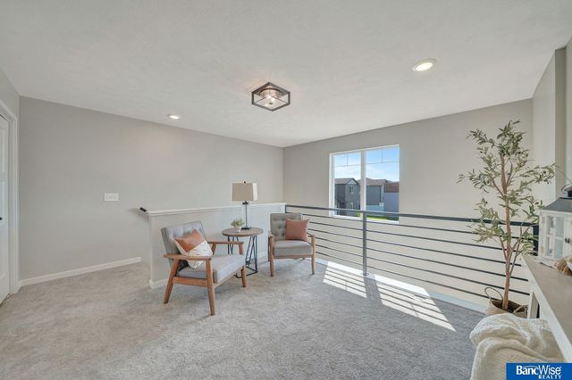 3556 Pearl Crescent Drive, Lincoln, NE 68504