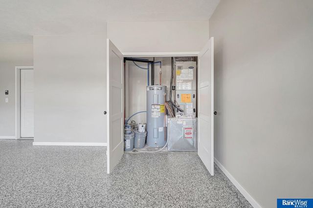 3556 Pearl Crescent Drive, Lincoln, NE 68504