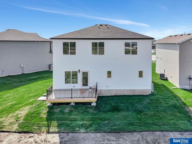 3556 Pearl Crescent Drive, Lincoln, NE 68504