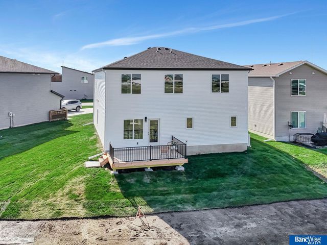 3556 Pearl Crescent Drive, Lincoln, NE 68504