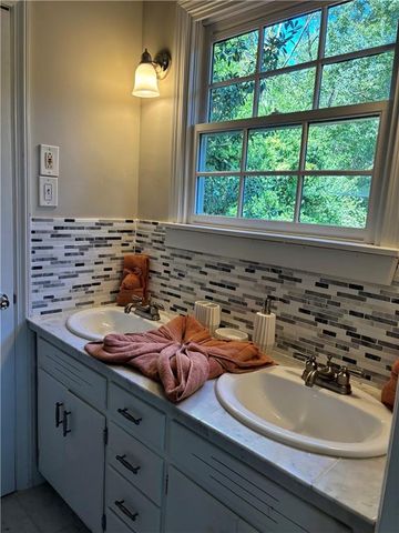 45 BLACKLAND NW Road, Atlanta, GA 30342