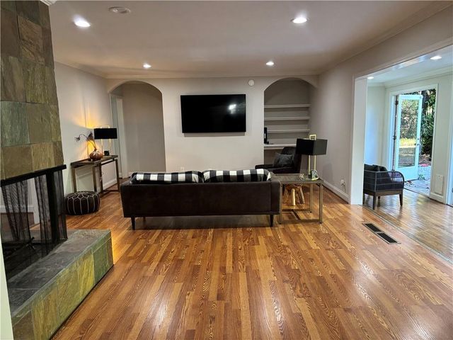 45 BLACKLAND NW Road, Atlanta, GA 30342