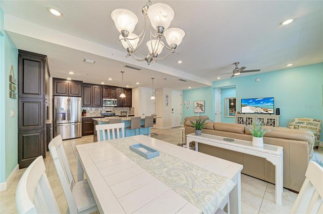 391 ARUBA CIRCLE 101, Bradenton, FL 34209