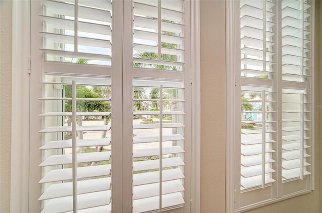 391 ARUBA CIRCLE 101, Bradenton, FL 34209