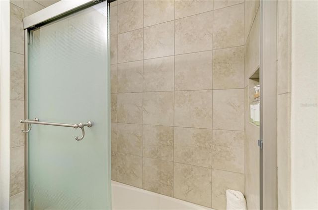 391 ARUBA CIRCLE 101, Bradenton, FL 34209