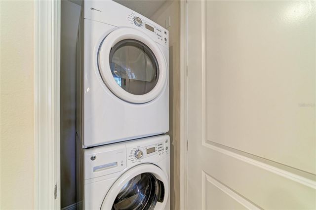 391 ARUBA CIRCLE 101, Bradenton, FL 34209