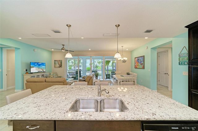 391 ARUBA CIRCLE 101, Bradenton, FL 34209