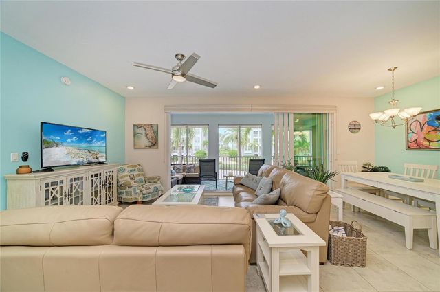 391 ARUBA CIRCLE 101, Bradenton, FL 34209