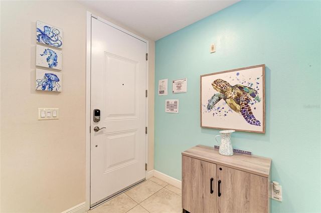391 ARUBA CIRCLE 101, Bradenton, FL 34209