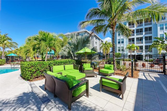 391 ARUBA CIRCLE 101, Bradenton, FL 34209