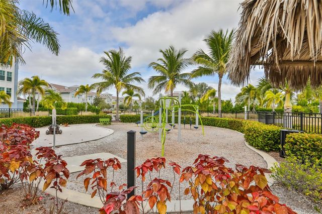 391 ARUBA CIRCLE 101, Bradenton, FL 34209