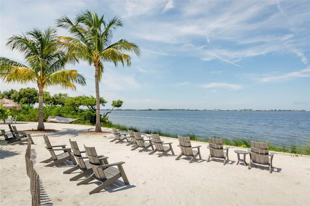 391 ARUBA CIRCLE 101, Bradenton, FL 34209