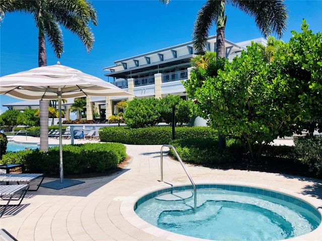 391 ARUBA CIRCLE 101, Bradenton, FL 34209