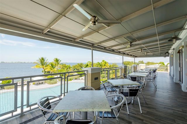 391 ARUBA CIRCLE 101, Bradenton, FL 34209