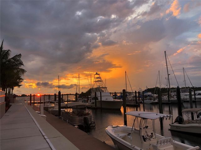 391 ARUBA CIRCLE 101, Bradenton, FL 34209