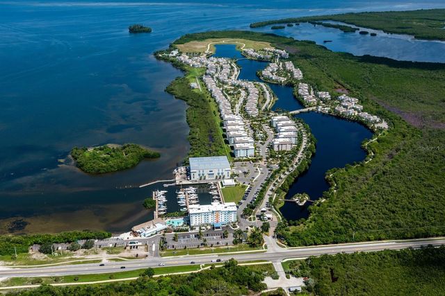 391 ARUBA CIRCLE 101, Bradenton, FL 34209
