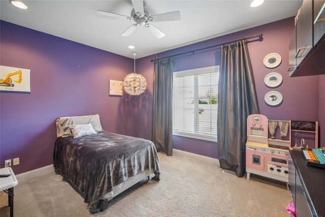 2408 W 10th Avenue, Indianola, IA 50125