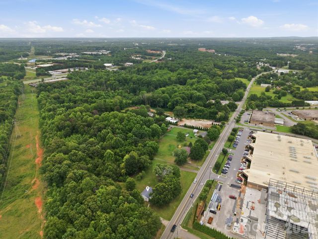 825 21st Street Drive SE, Hickory, NC 28602